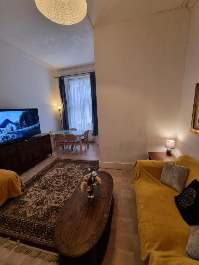 Large Flat Next To Port, Cliffs, Beach With Parking Dover Buitenkant foto